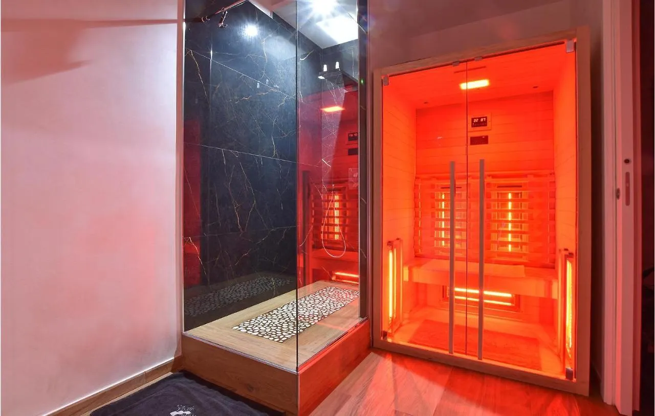 Stunning Home In Catania With Sauna